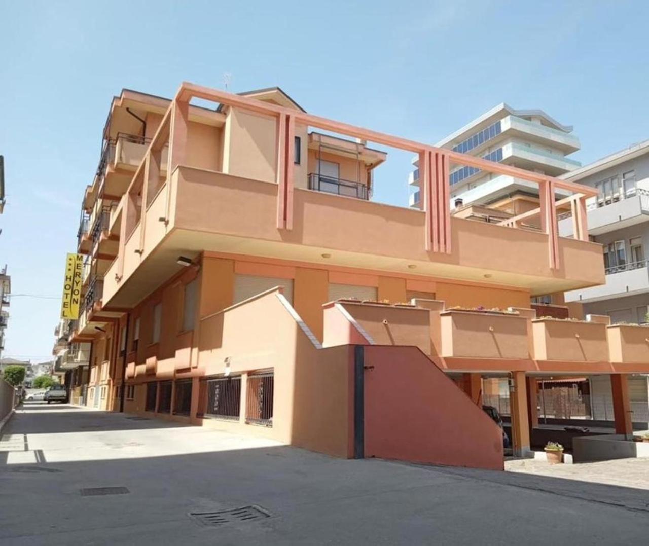 Easy Hotel Meryon Sottomarina Luaran gambar